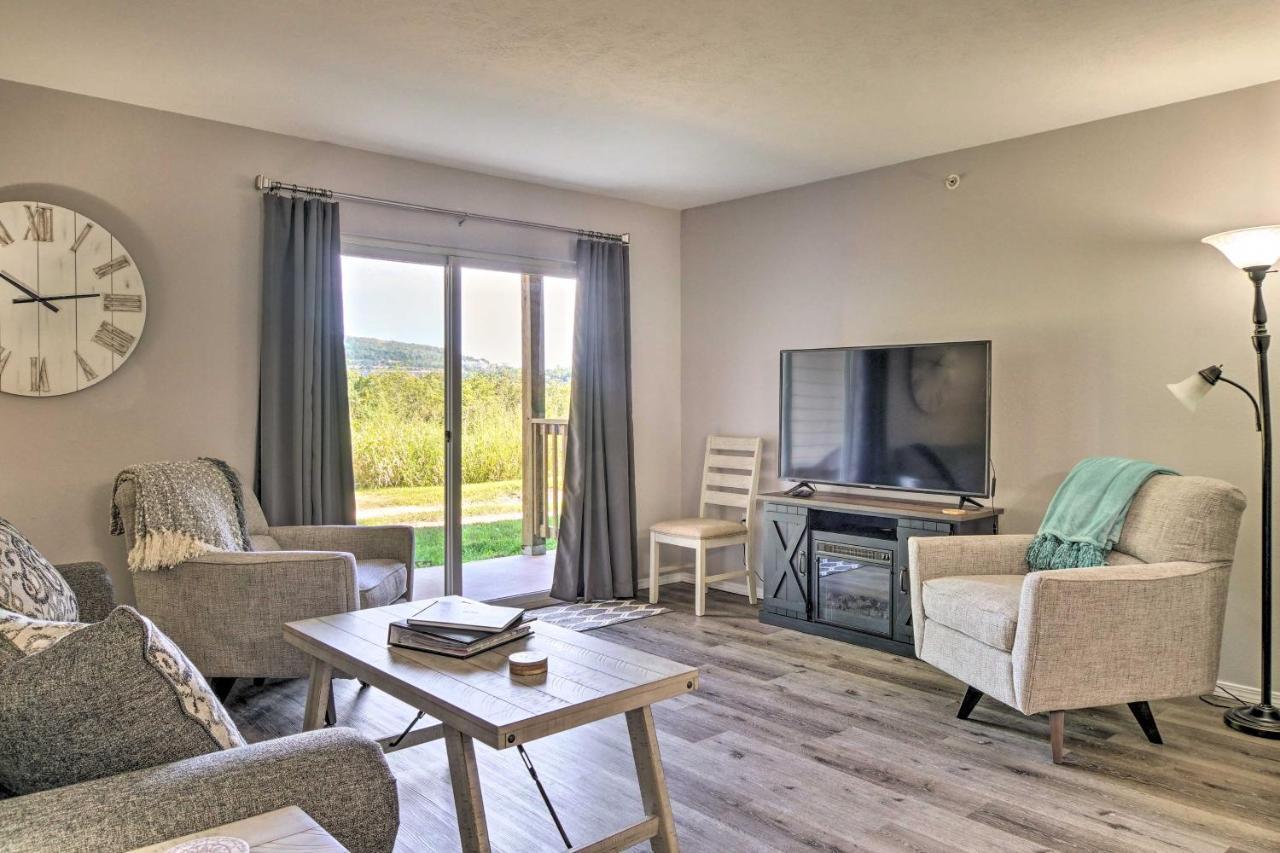 Cozy Condo With Pool Access, 5 Mi To Table Rock Lake Branson Buitenkant foto