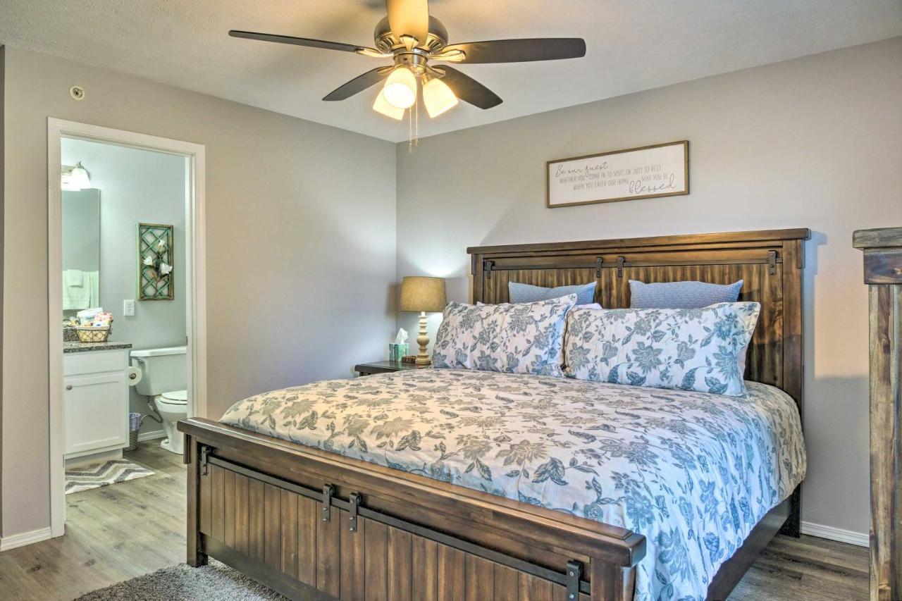 Cozy Condo With Pool Access, 5 Mi To Table Rock Lake Branson Buitenkant foto